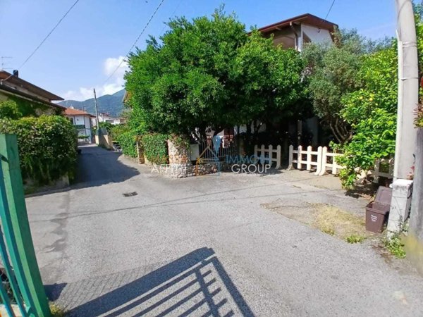 appartamento in vendita a Massa