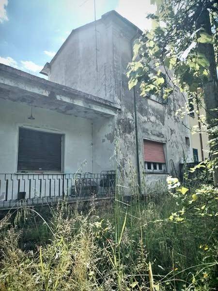 casa indipendente in vendita a Massa in zona Mirteto