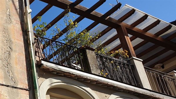 appartamento in vendita a Massa in zona Mirteto