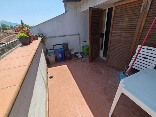 appartamento in vendita a Massa in zona Marina dei Ronchi