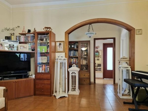 casa indipendente in vendita a Massa in zona Centro Storico