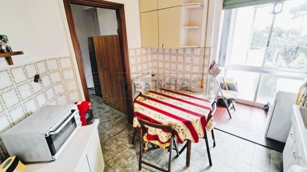 appartamento in vendita a Massa in zona Marina di Massa
