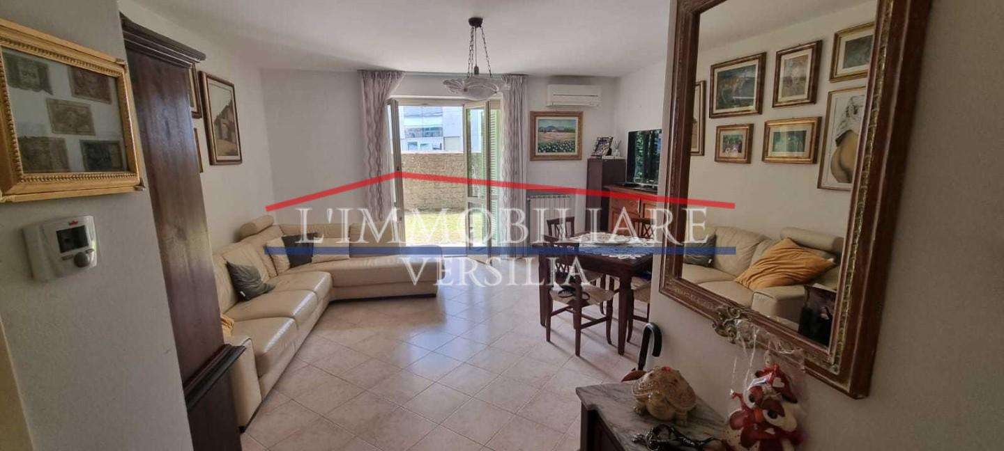 appartamento in vendita a Massa in zona Centro Storico