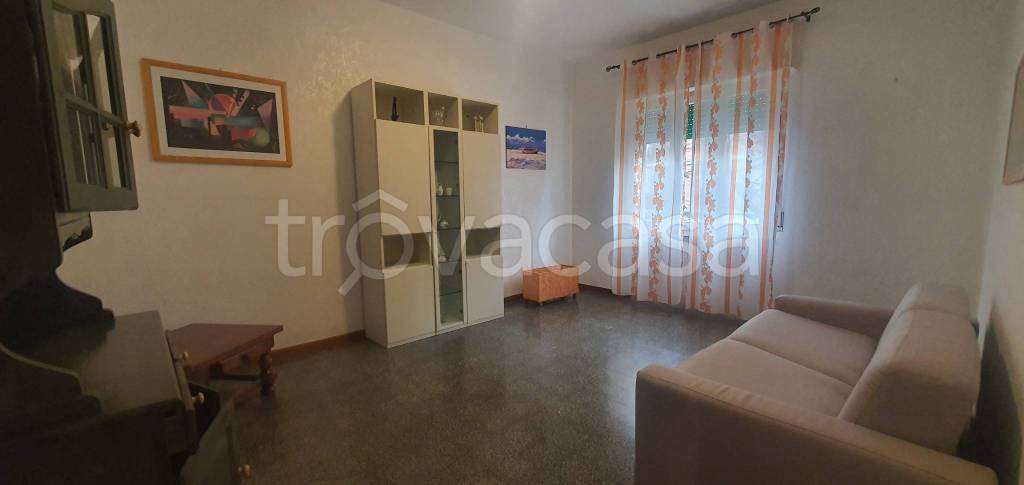 appartamento in vendita a Massa in zona Marina di Massa