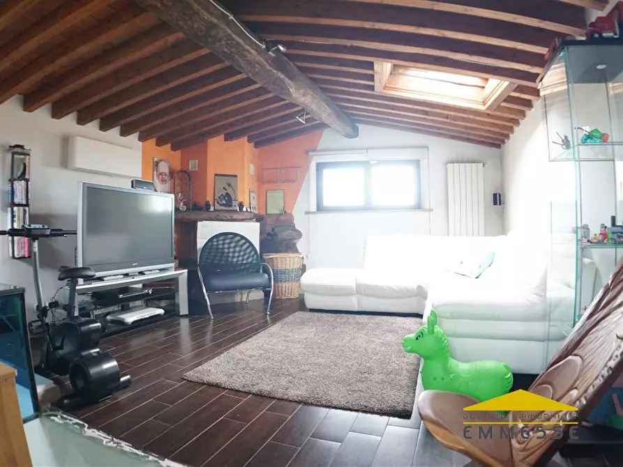 casa indipendente in vendita a Massa in zona Centro Storico