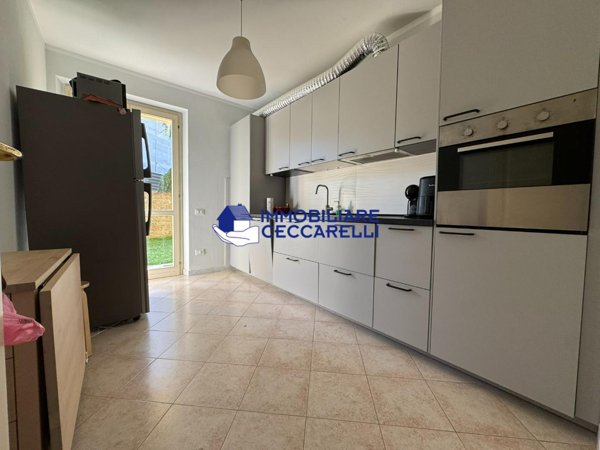 appartamento in vendita a Massa in zona Centro Storico
