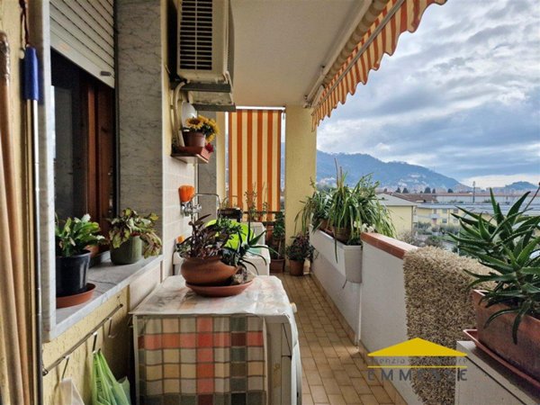 appartamento in vendita a Massa in zona Mirteto