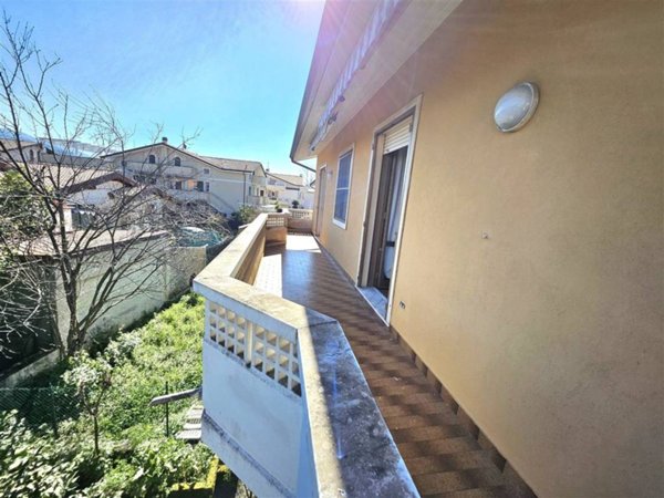 appartamento in vendita a Massa in zona Marina di Massa
