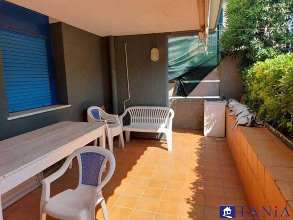 appartamento in vendita a Massa in zona Marina di Massa