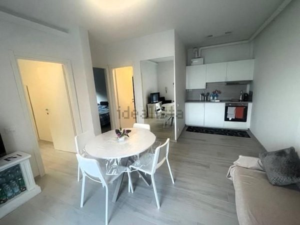 appartamento in vendita a Massa in zona Marina dei Ronchi