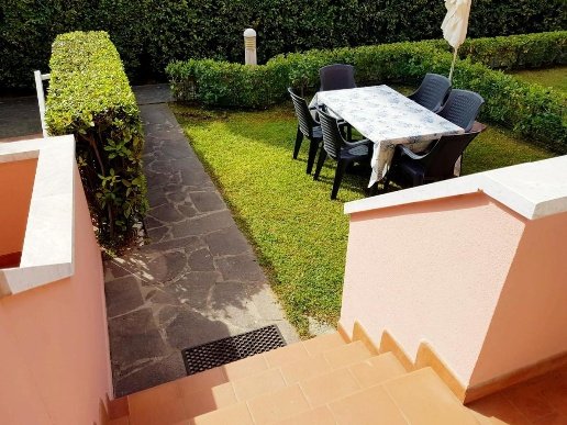 casa indipendente in vendita a Massa in zona Centro Storico