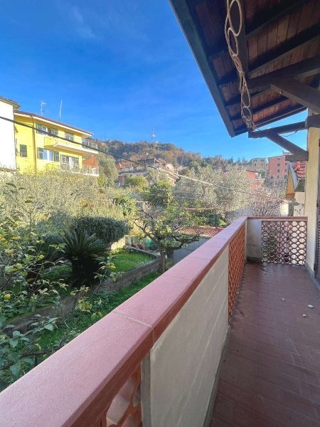 casa indipendente in vendita a Massa in zona Centro Storico