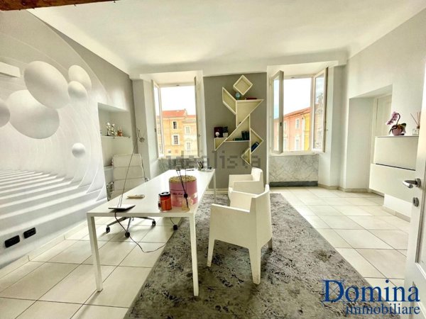 appartamento in vendita a Massa in zona Centro Storico