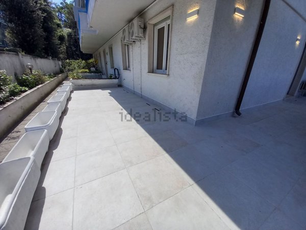 appartamento in vendita a Massa in zona Marina dei Ronchi