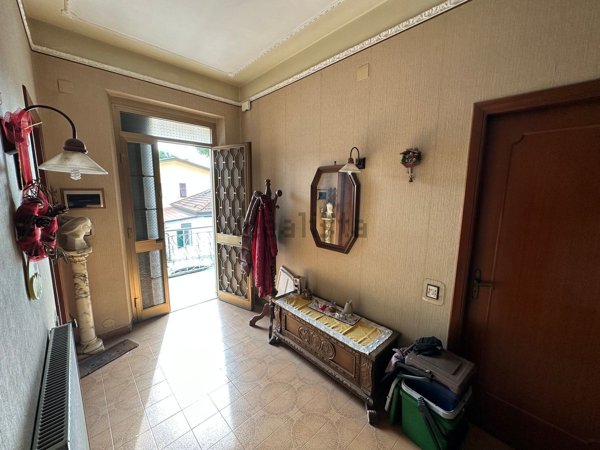 appartamento in vendita a Massa in zona Candia