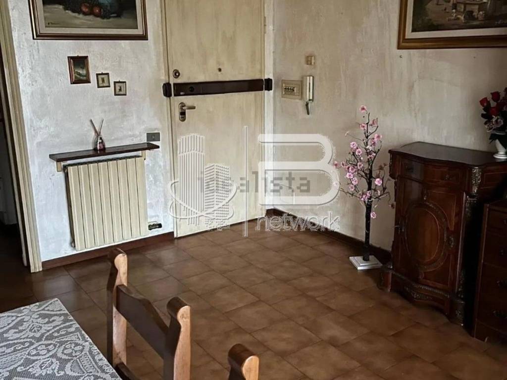 appartamento in vendita a Massa in zona Romagnano