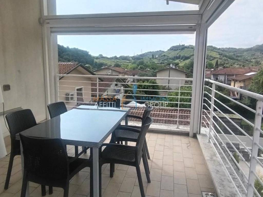 casa indipendente in vendita a Massa in zona Mirteto