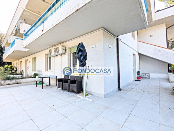 appartamento in vendita a Massa in zona Marina di Massa