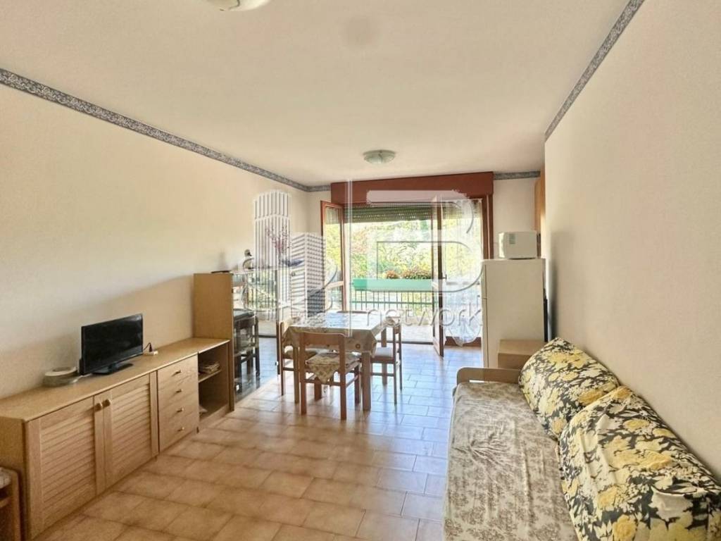 appartamento in vendita a Massa in zona Marina dei Ronchi