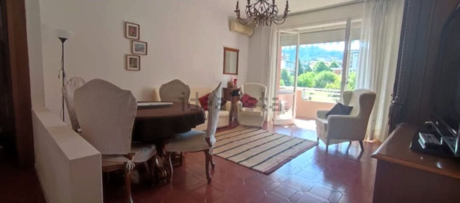 appartamento in vendita a Massa in zona Centro Storico
