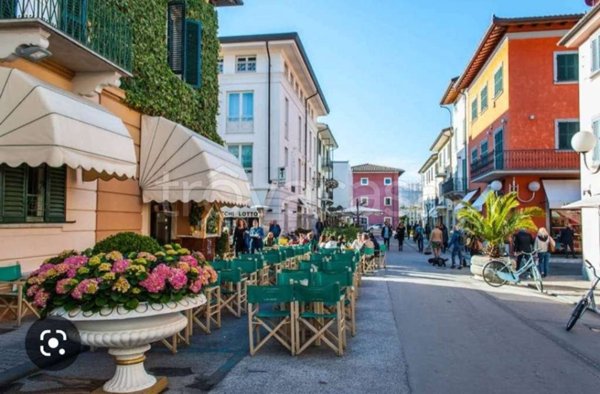 appartamento in vendita a Massa in zona Centro Storico