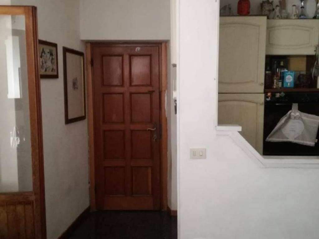 appartamento in vendita a Massa in zona Borgo del Ponte