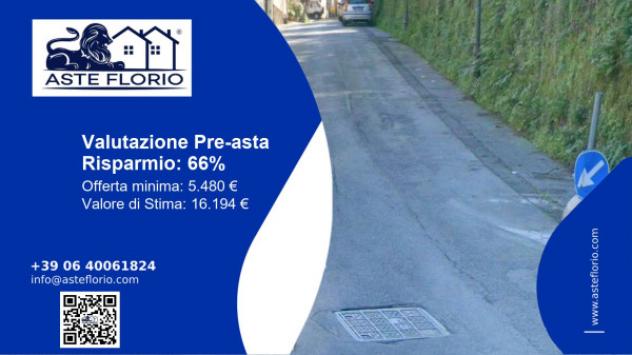 casa indipendente in vendita a Massa