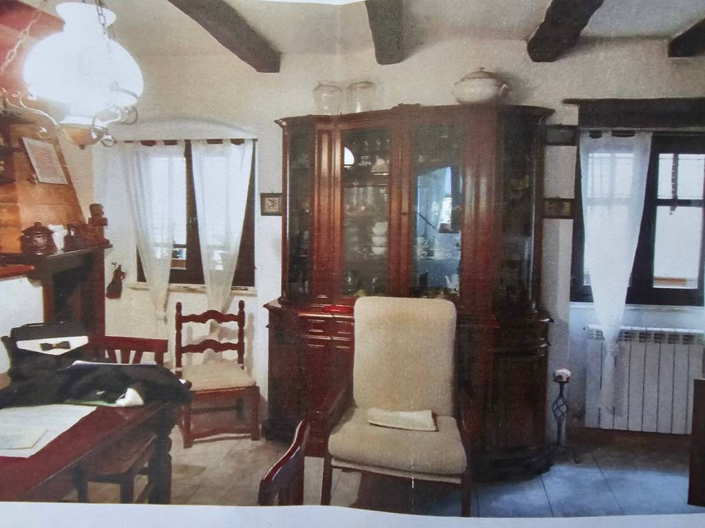 casa indipendente in vendita a Massa