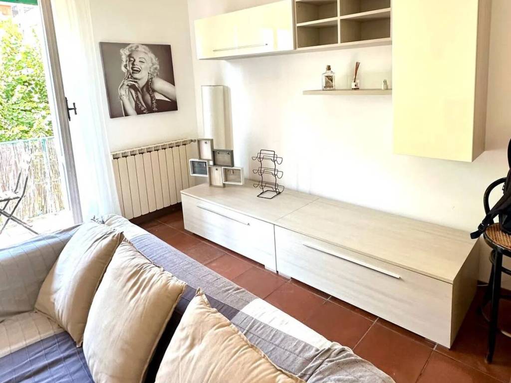 appartamento in vendita a Massa in zona Centro Storico