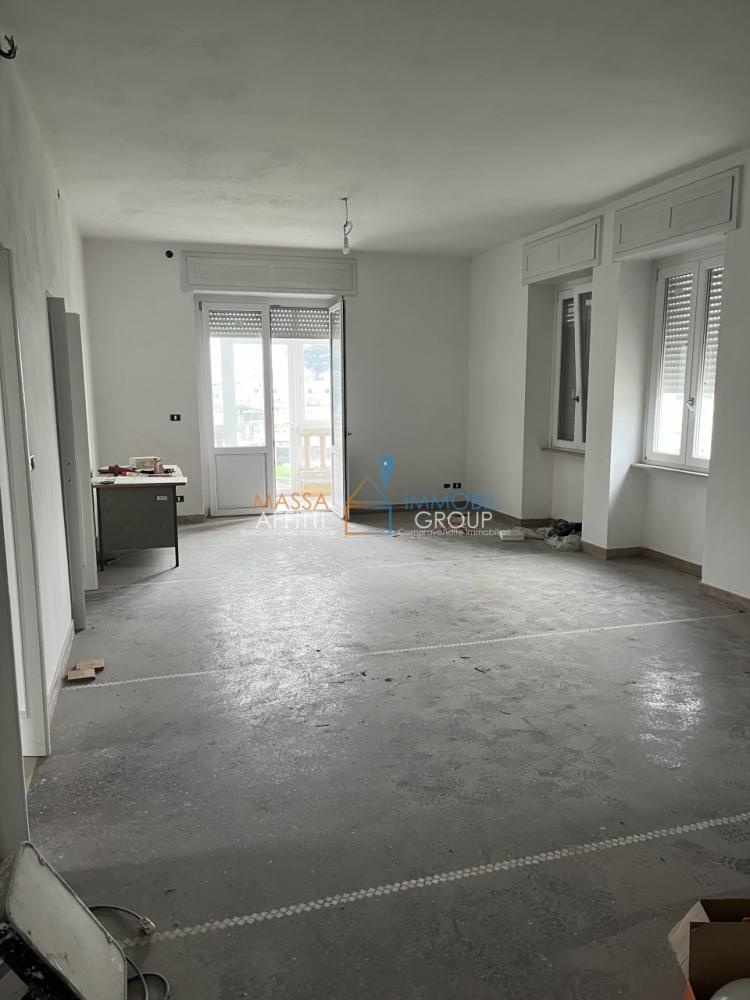 casa indipendente in vendita a Massa in zona Centro Storico