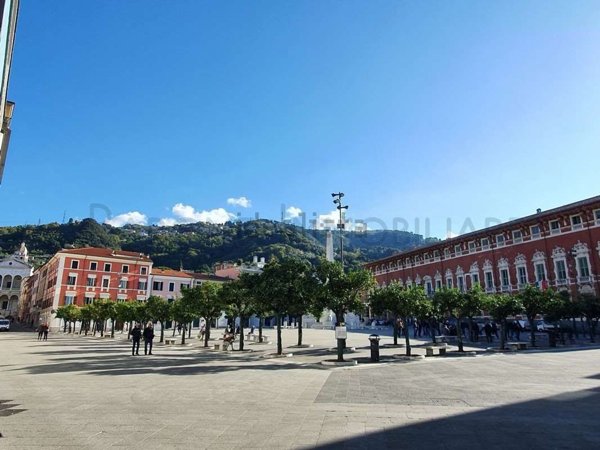 casa indipendente in vendita a Massa in zona Centro Storico