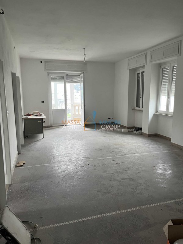 casa indipendente in vendita a Massa in zona Centro Storico