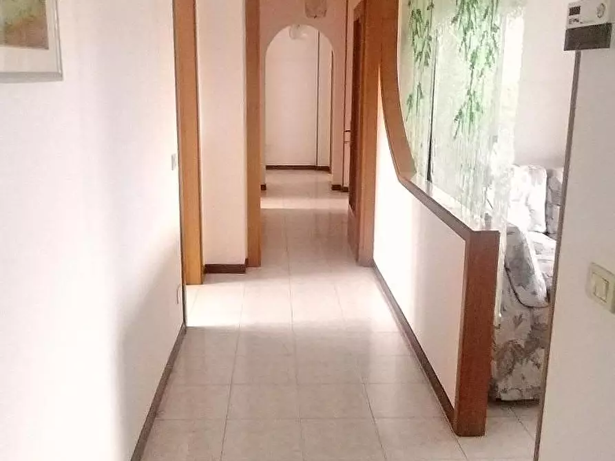 appartamento in vendita a Massa in zona Centro Storico