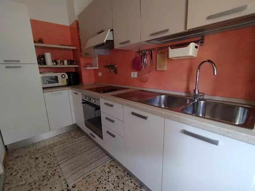 appartamento in vendita a Massa in zona Centro Storico