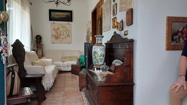 casa semindipendente in vendita a Massa in zona Marina di Massa