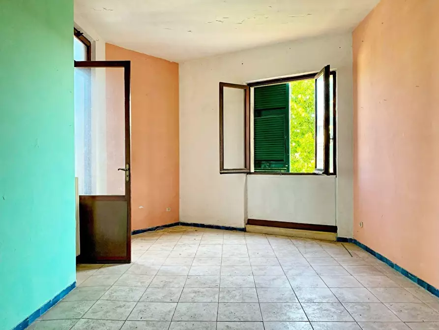 appartamento in vendita a Massa in zona Centro Storico