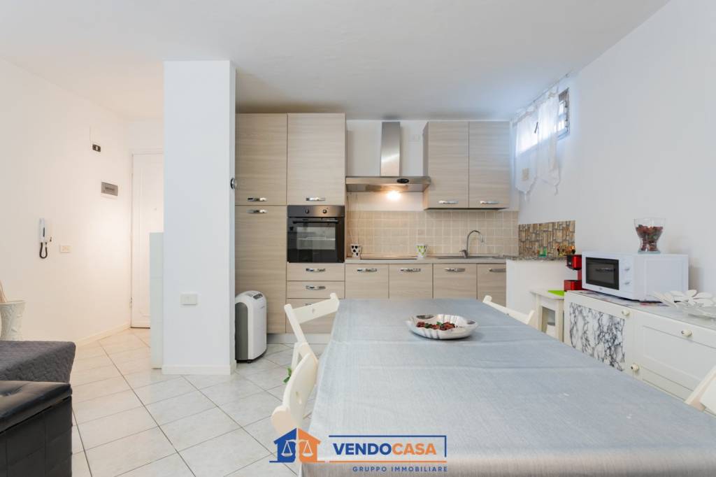 appartamento in vendita a Massa in zona Marina di Massa