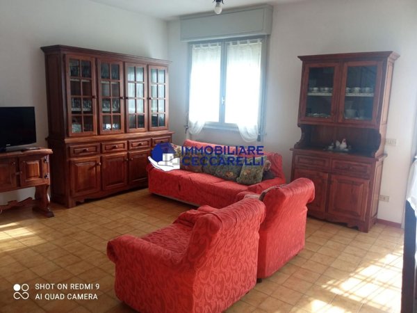 casa indipendente in vendita a Massa