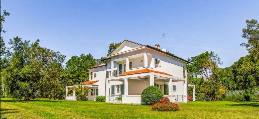 casa indipendente in vendita a Massa in zona Poveromo