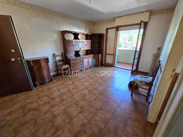 appartamento in vendita a Massa in zona Romagnano
