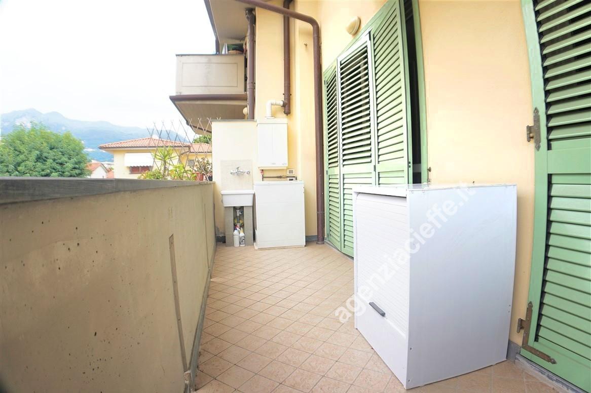 appartamento in vendita a Massa in zona Centro Storico