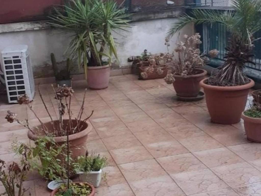 appartamento in vendita a Massa in zona Centro Storico