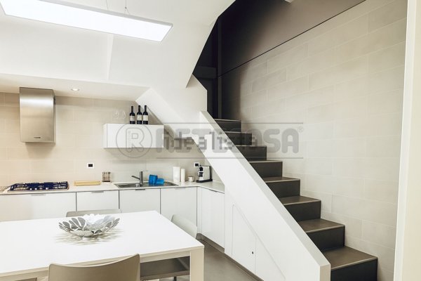 casa indipendente in vendita a Massa in zona Marina dei Ronchi