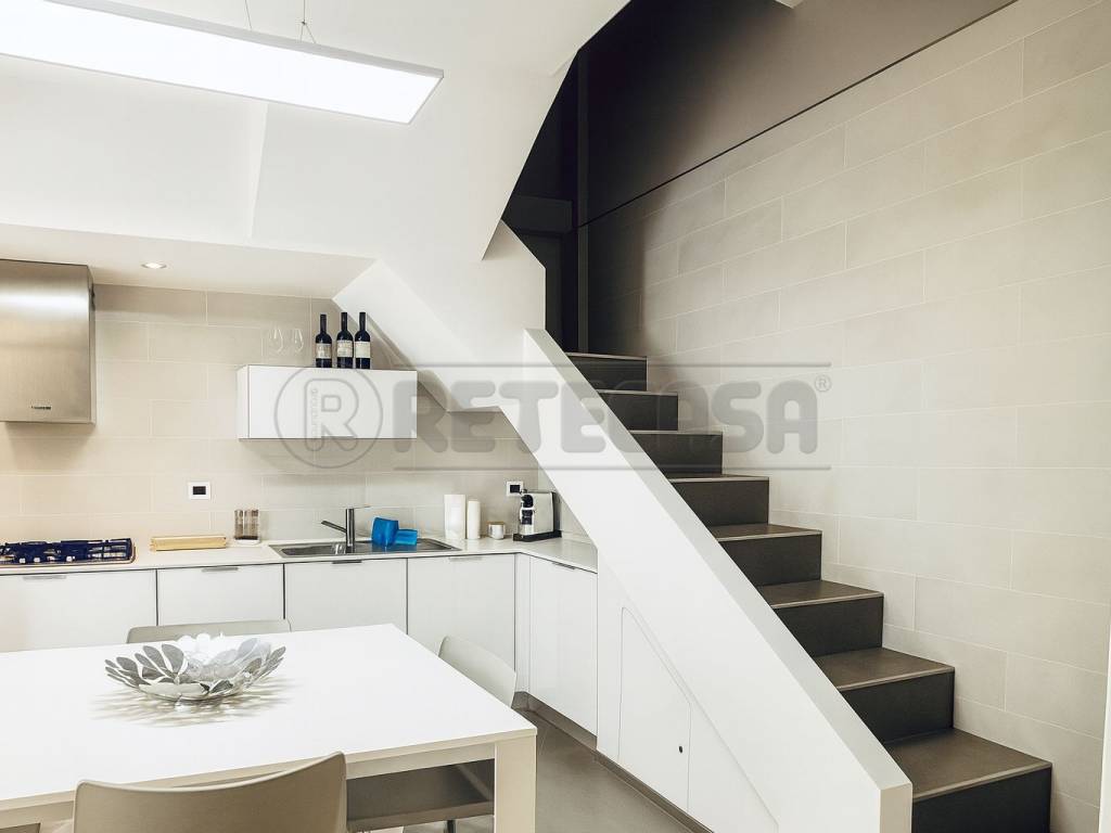 casa indipendente in vendita a Massa in zona Marina dei Ronchi