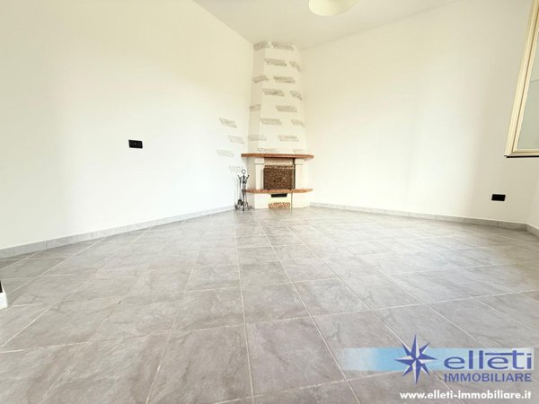 casa indipendente in vendita a Massa