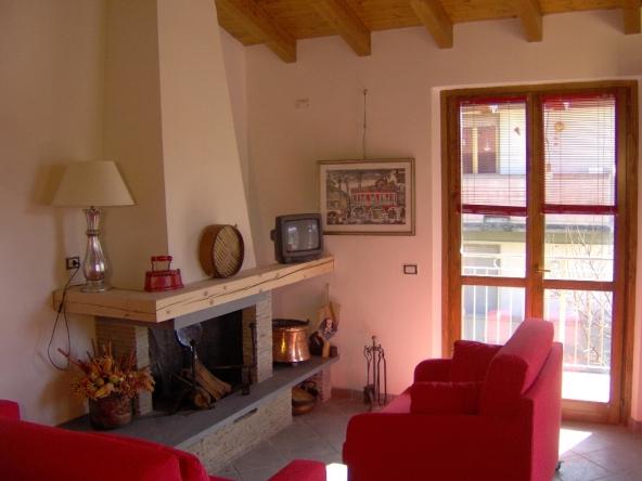 casa indipendente in vendita a Massa in zona Marina di Massa