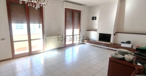 appartamento in vendita a Massa in zona Centro Storico