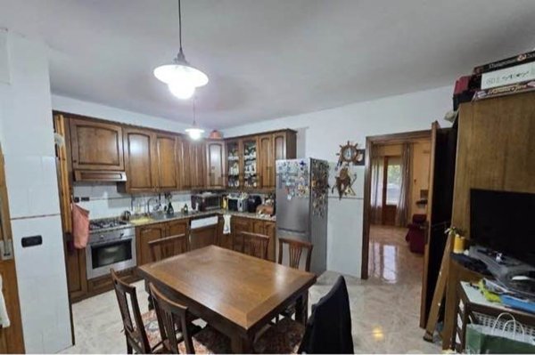 appartamento in vendita a Massa in zona Mirteto