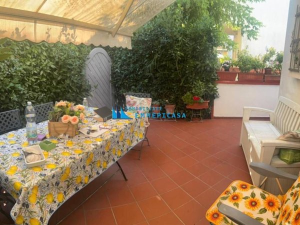 casa indipendente in vendita a Massa in zona Marina dei Ronchi