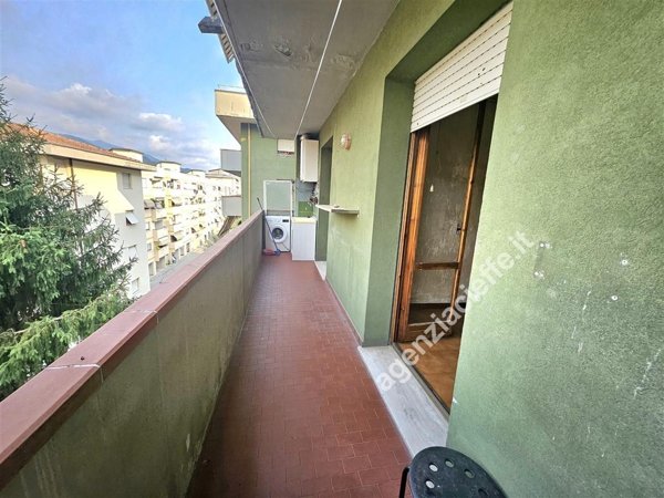 appartamento in vendita a Massa in zona Mirteto
